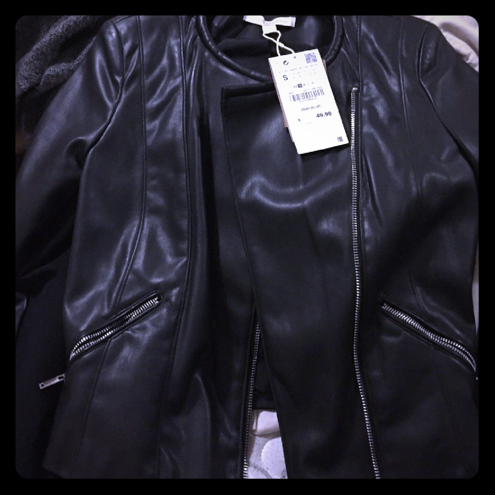 🚫🚫🚫SOLD🚫🚫🚫Faux leather jacket